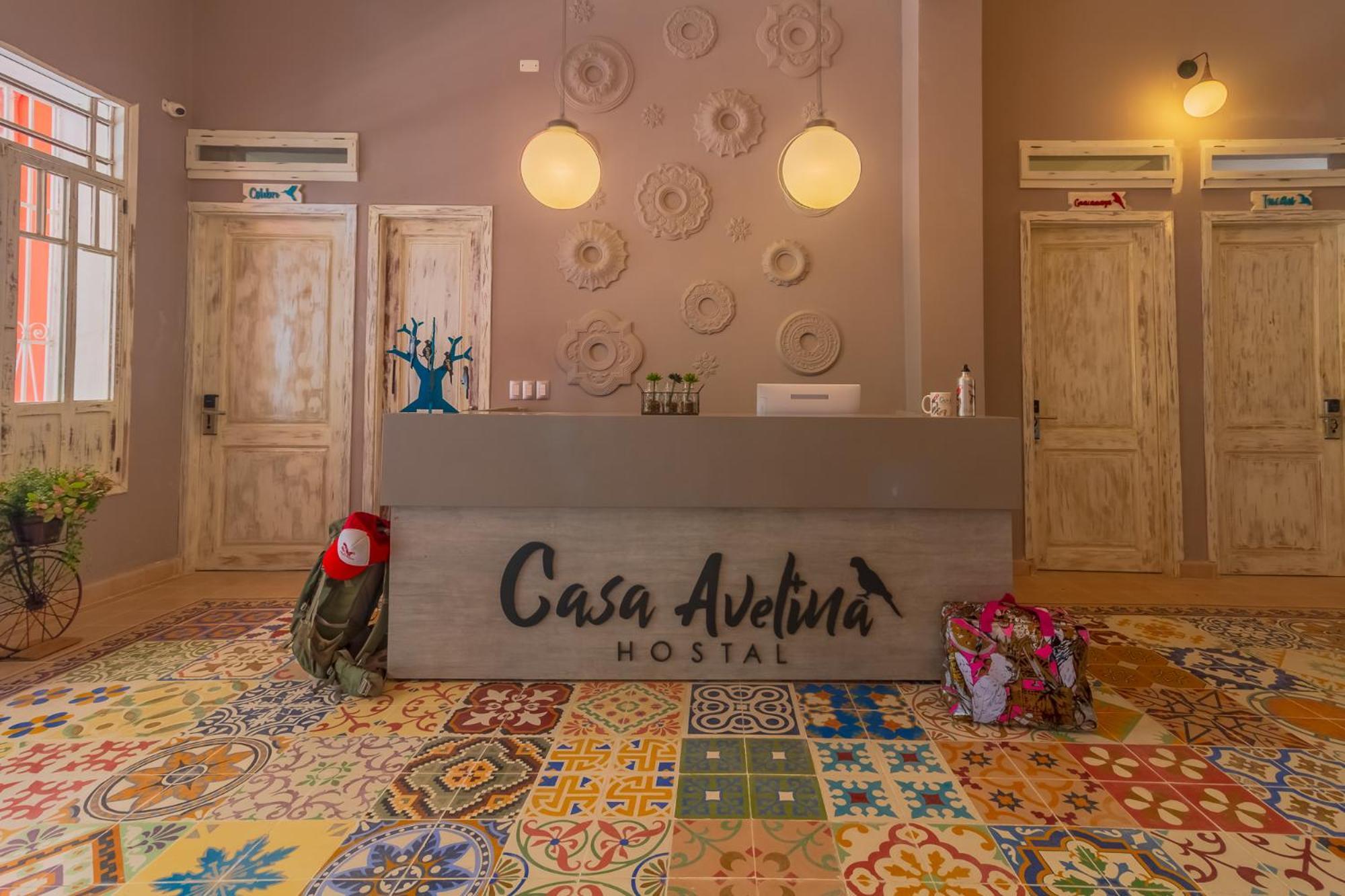 Casa Avelina Boutique Hostel Santa Marta  Exteriör bild